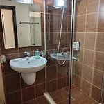 Family Royal Tower * בנסקו