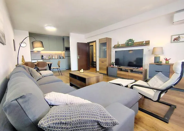 Family Royal Tower *